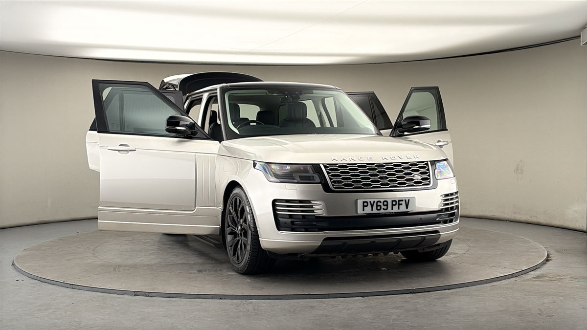 More views of Land Rover Range Rover