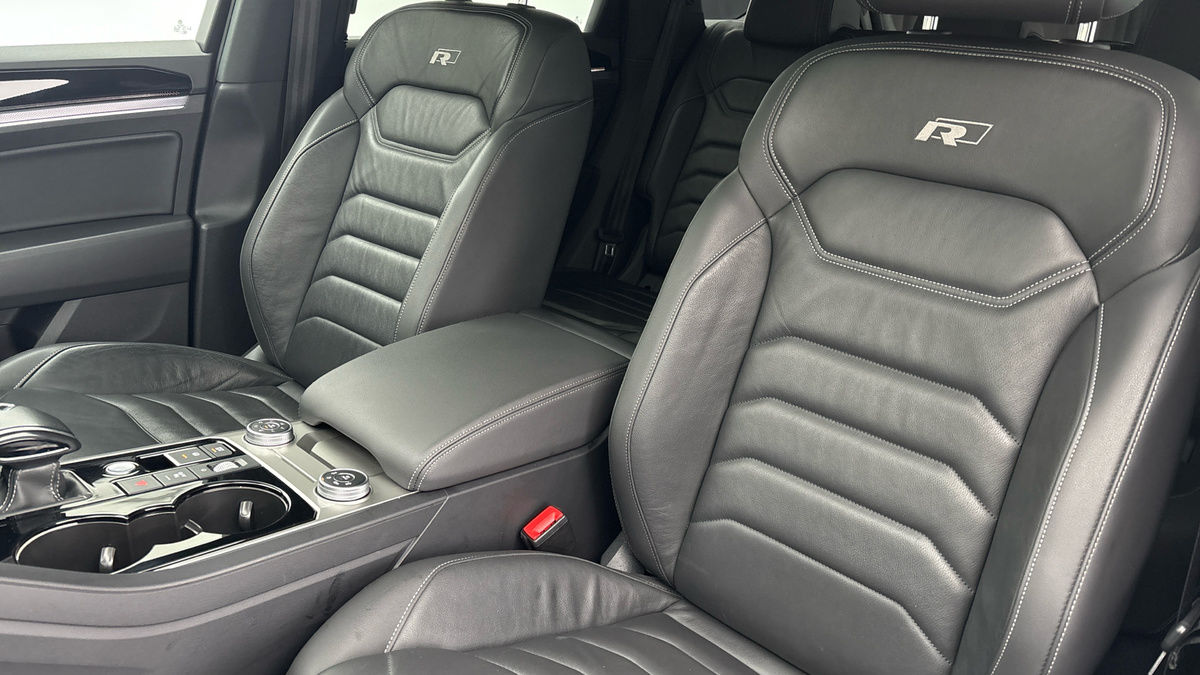 Volkswagen Touareg Image 7
