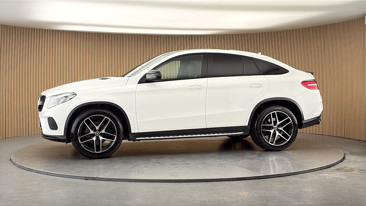 More views of Mercedes-Benz GLE
