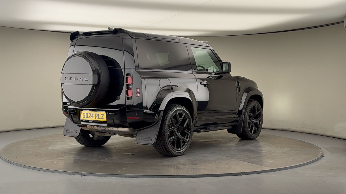 More views of Land Rover Defender 90