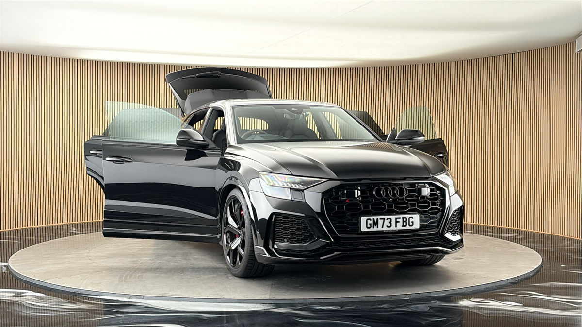 More views of Audi RSQ8