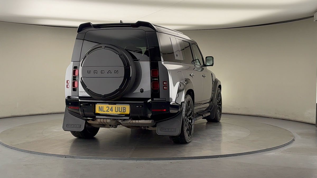 More views of Land Rover Defender 110