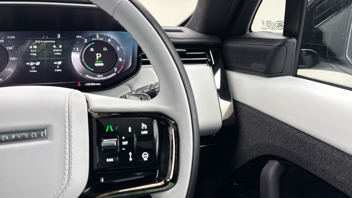 Land Rover Range Rover Sport Image 14