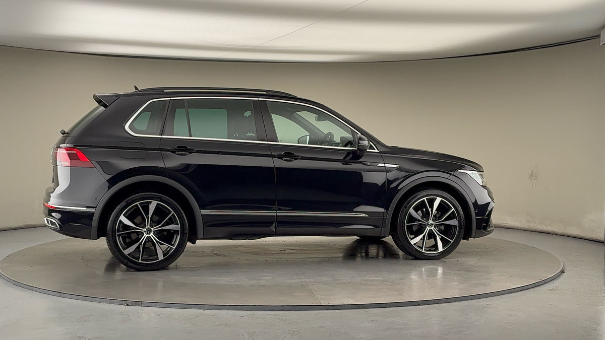 More views of Volkswagen Tiguan