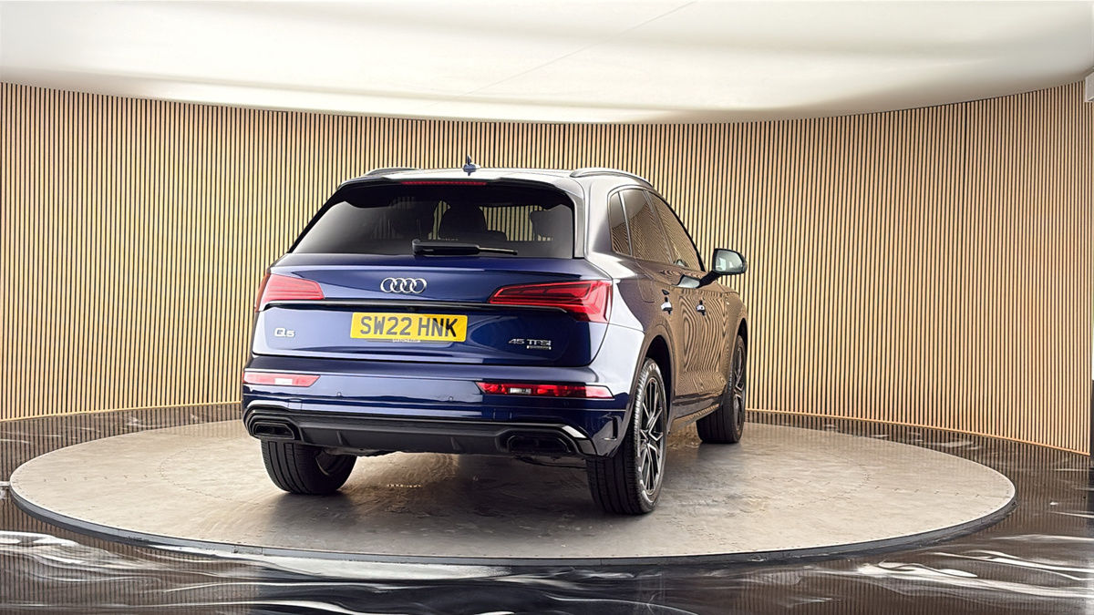 More views of Audi Q5