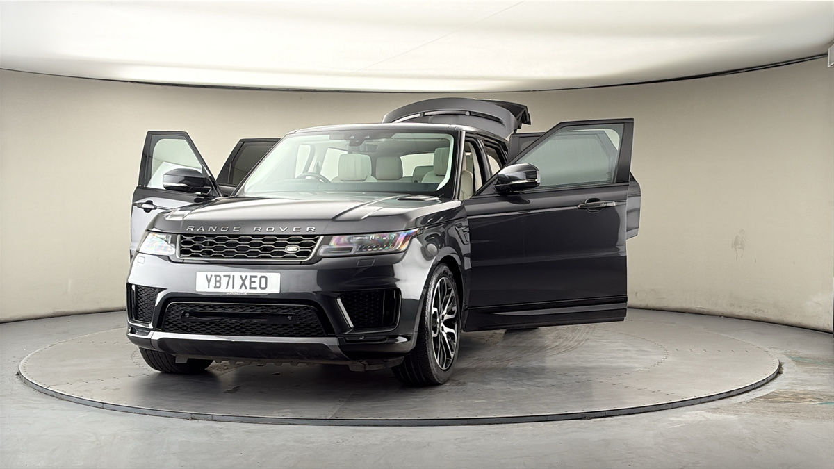 More views of Land Rover Range Rover Sport