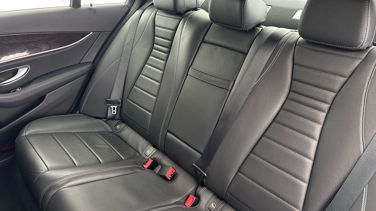 Mercedes-Benz E Class Image 8