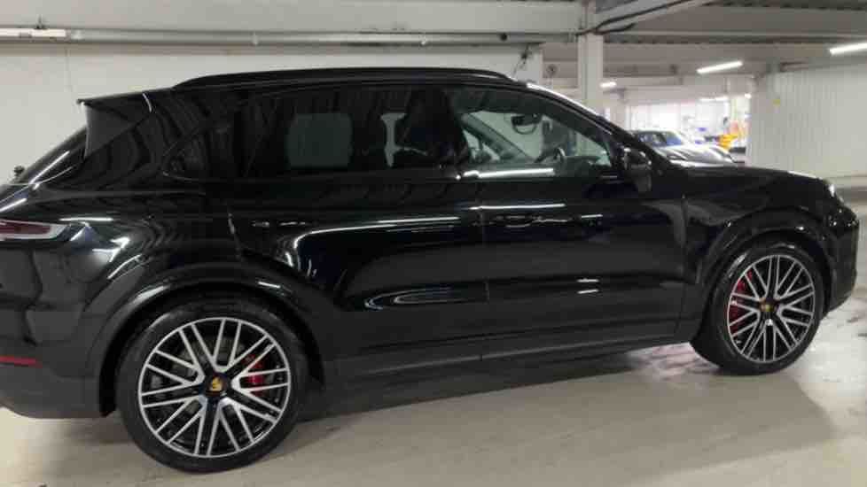 More views of Porsche Cayenne