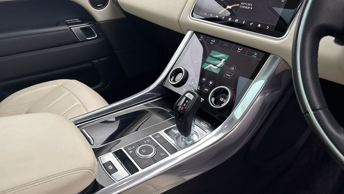 Land Rover Range Rover Sport Image 18