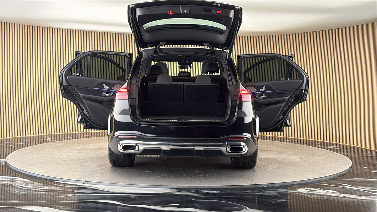 More views of Mercedes-Benz GLE