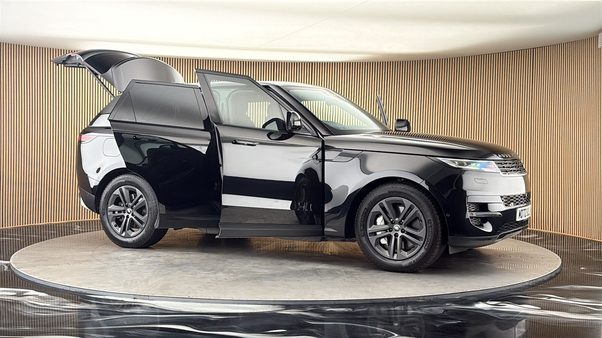 More views of Land Rover Range Rover Sport
