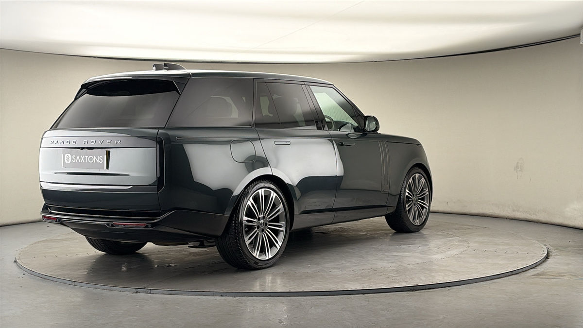 More views of Land Rover Range Rover