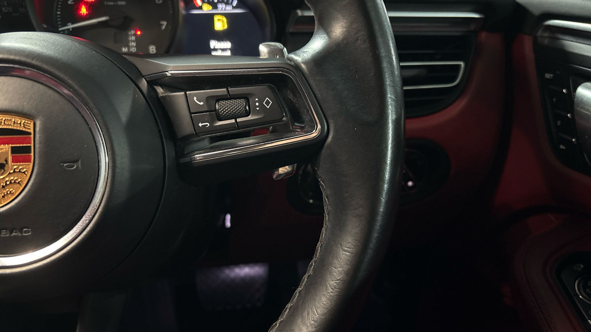 Porsche Macan Image 14