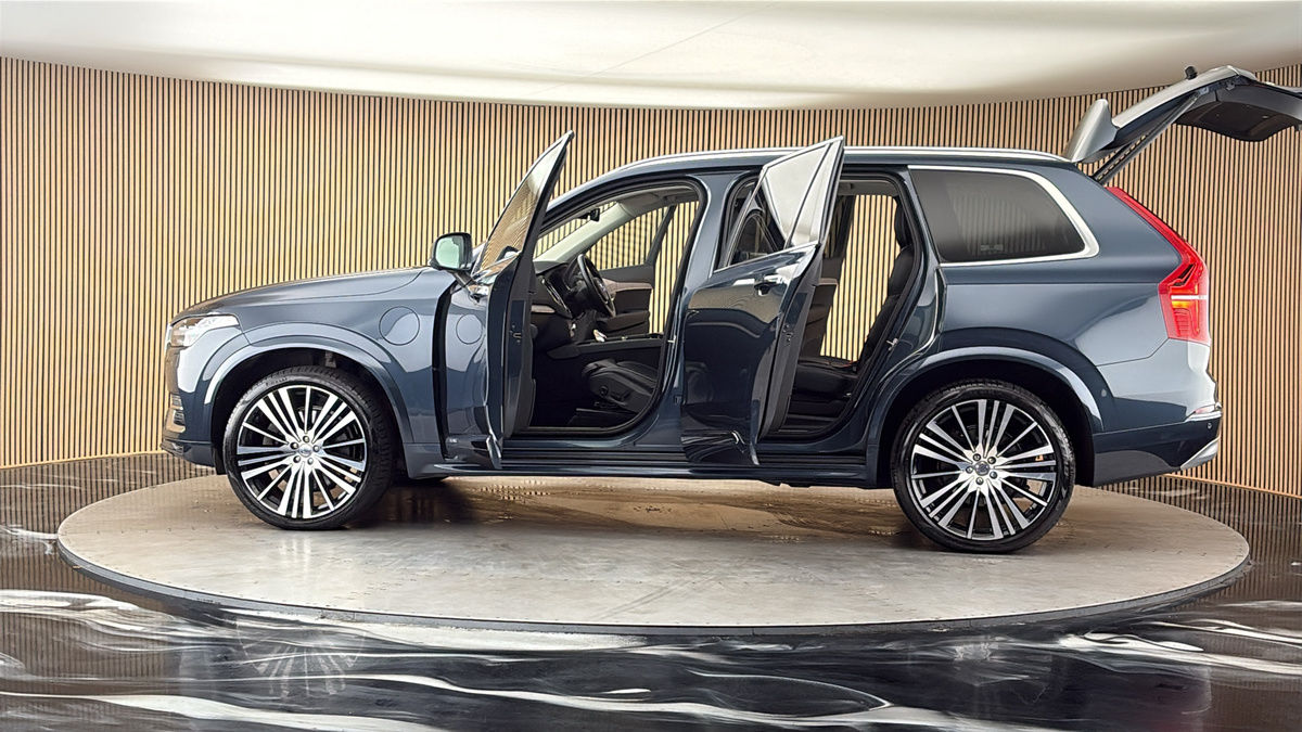 More views of Volvo XC90
