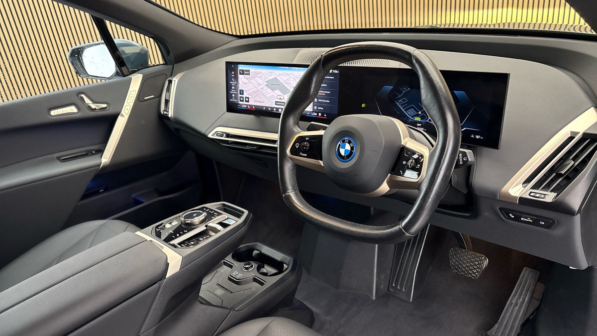 BMW iX Image 5