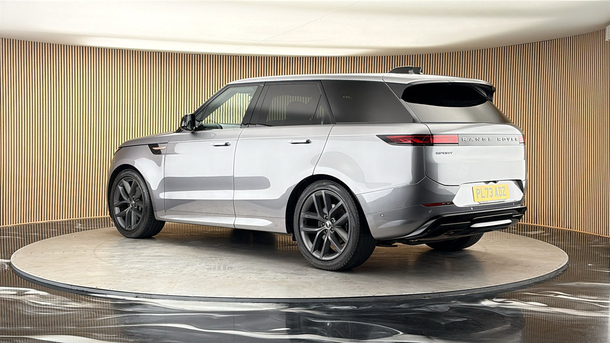 More views of Land Rover Range Rover Sport