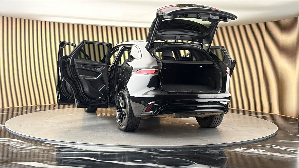 More views of Jaguar F-PACE