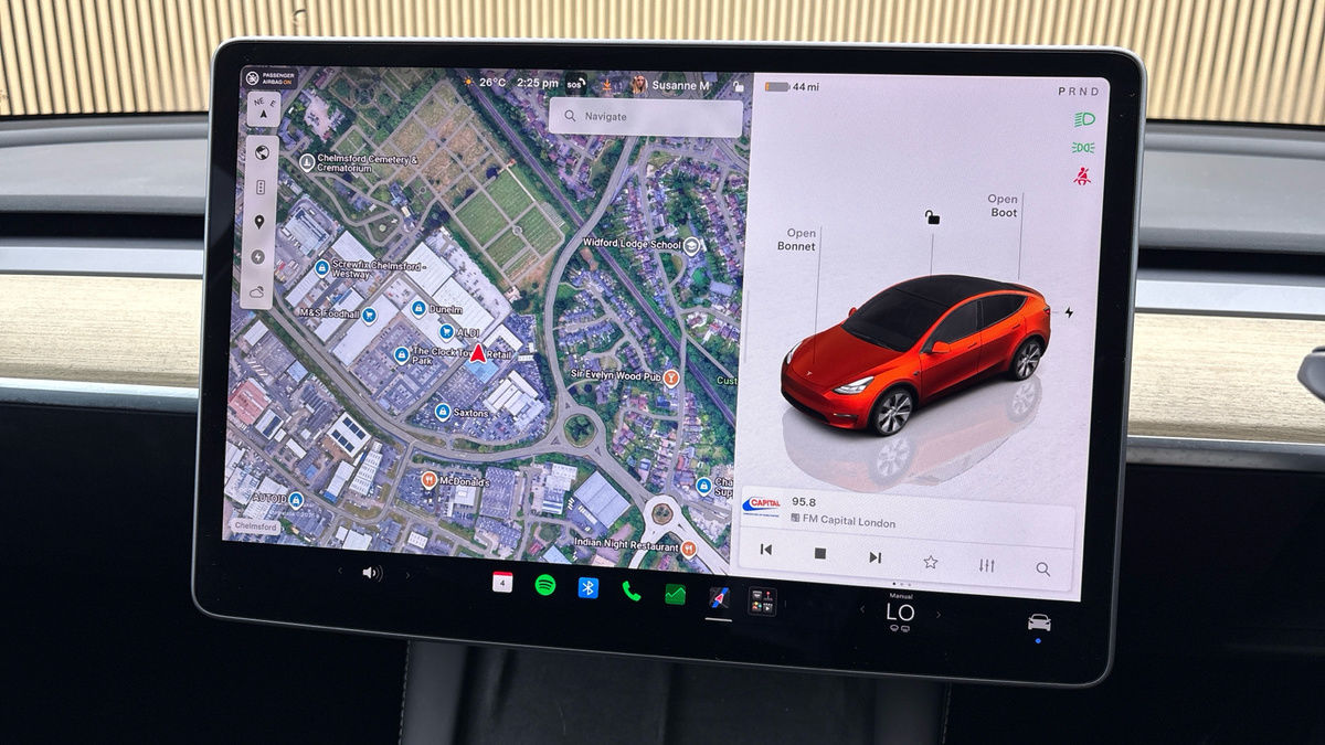 Tesla Model Y Image 17