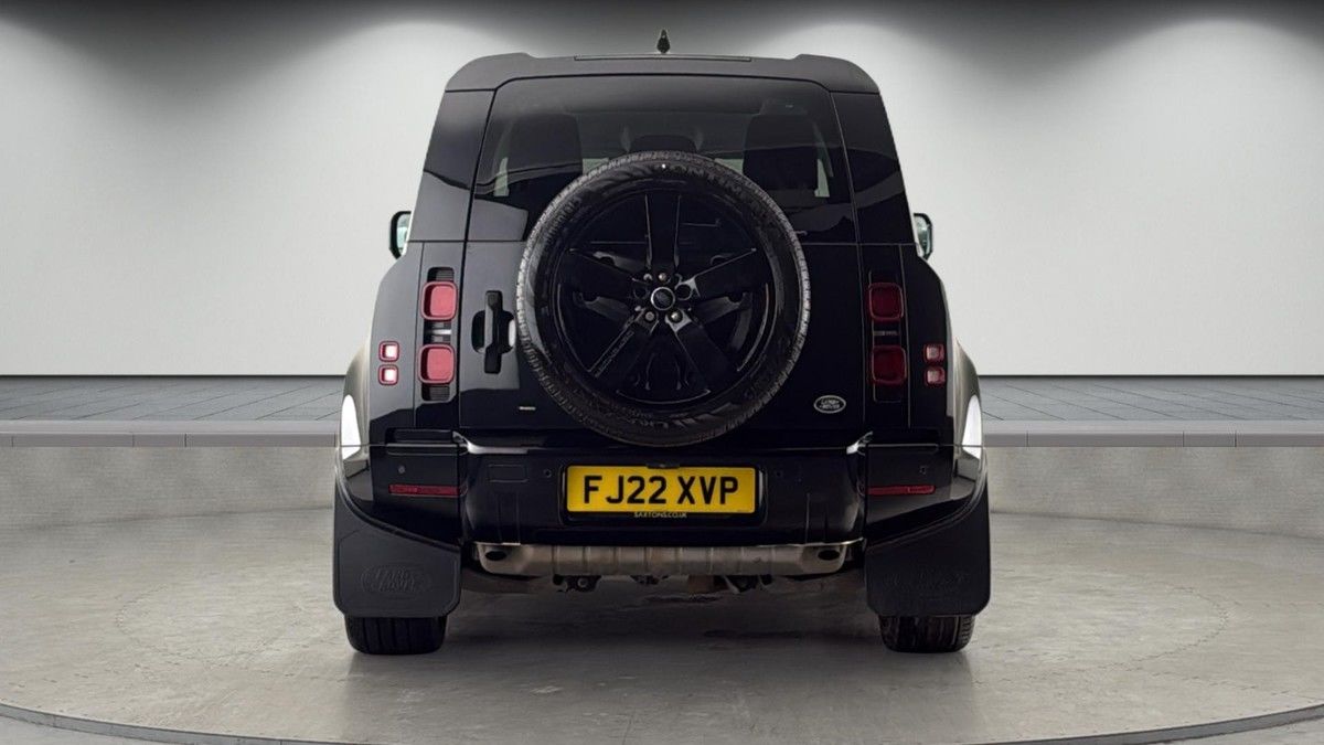 Land Rover Defender 90 Image 4