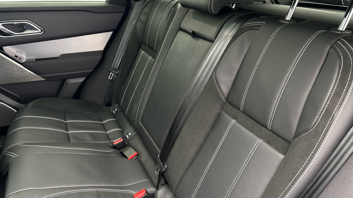 Land Rover Range Rover Velar Image 8