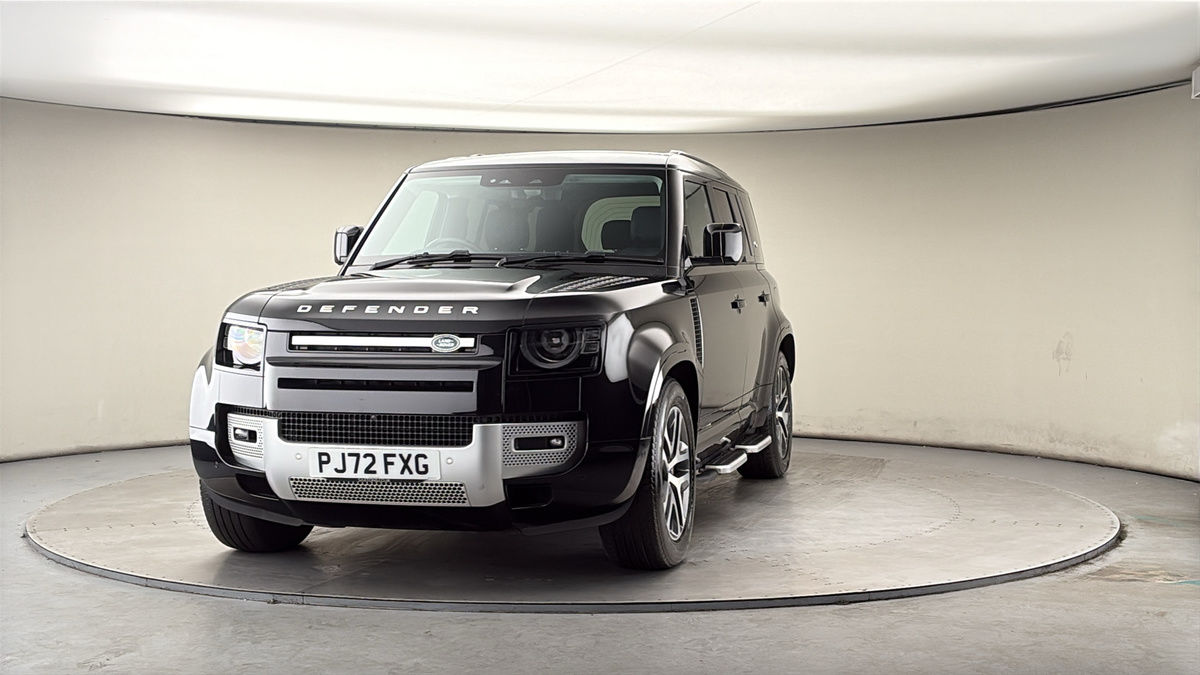 More views of Land Rover Defender 110