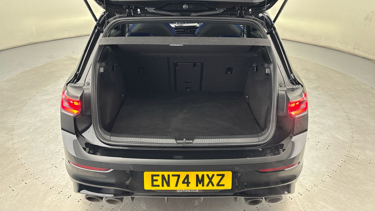 Volkswagen Golf Image 11