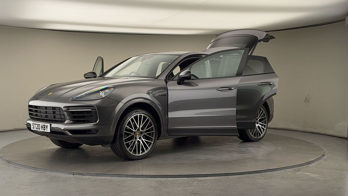 Porsche Cayenne Image 22