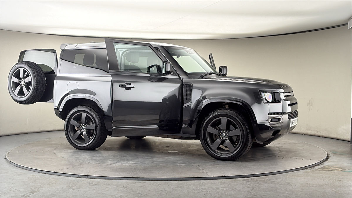 More views of Land Rover Defender 90