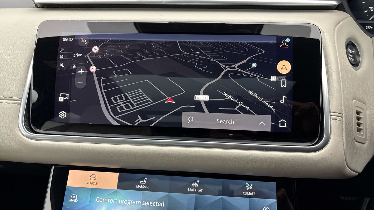 Land Rover Range Rover Velar Image 17