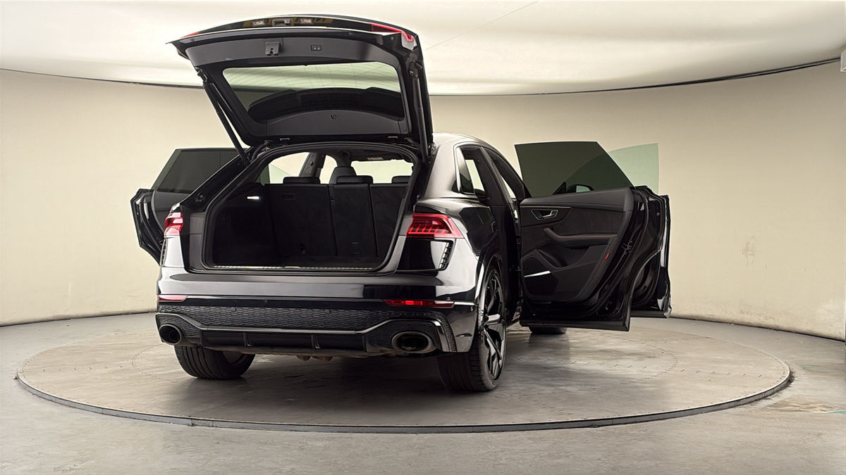 More views of Audi RSQ8