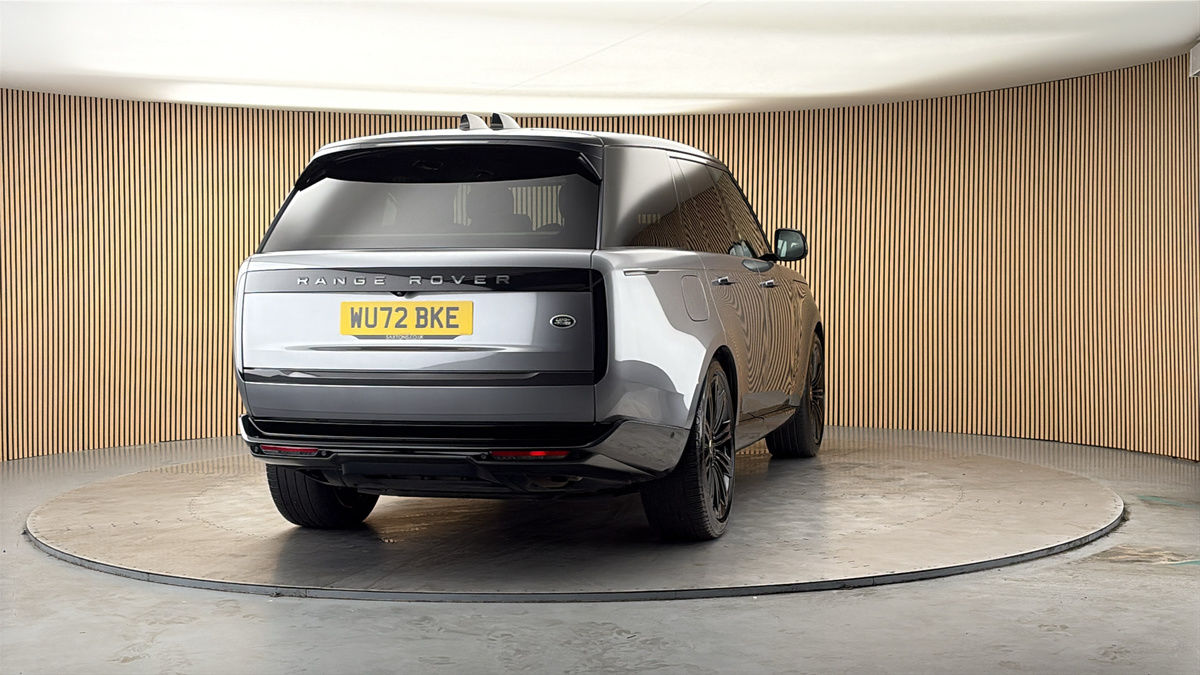 More views of Land Rover Range Rover