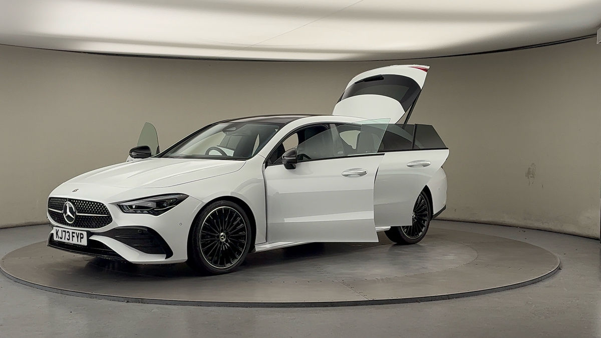 Mercedes-Benz CLA Image 22