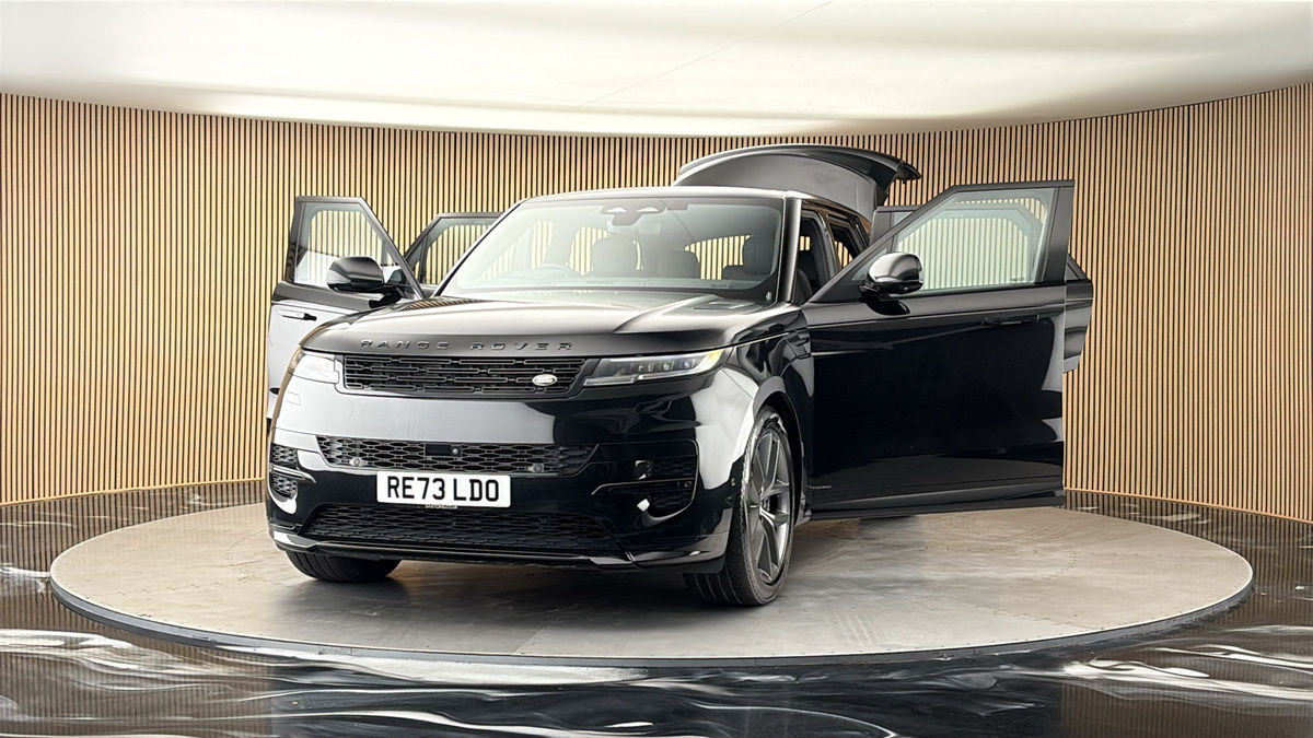 More views of Land Rover Range Rover Sport