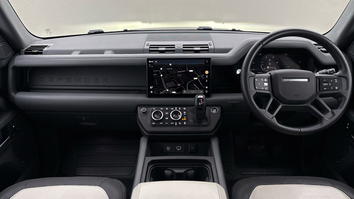 Land Rover Defender 90 Image 12