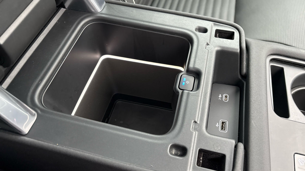 Land Rover Discovery Image 30