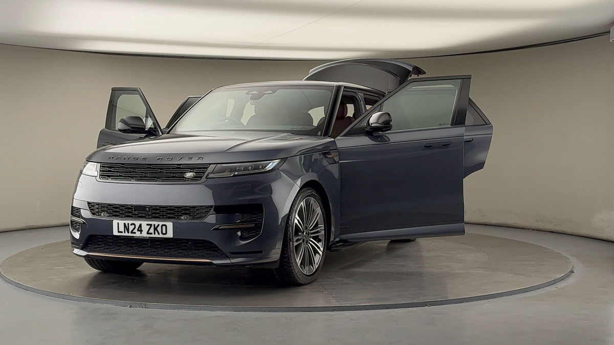 More views of Land Rover Range Rover Sport