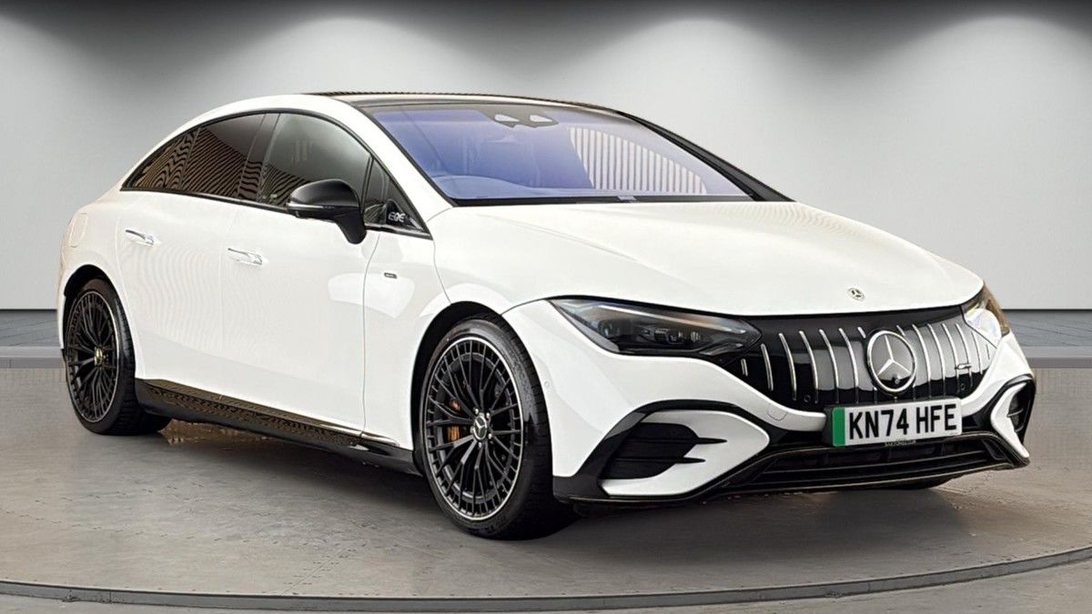 Mercedes-Benz EQE Sticky Header Image