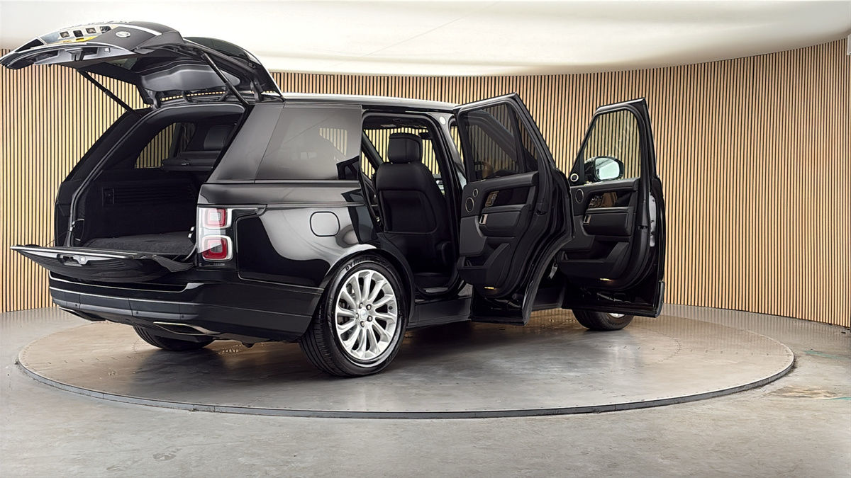 More views of Land Rover Range Rover
