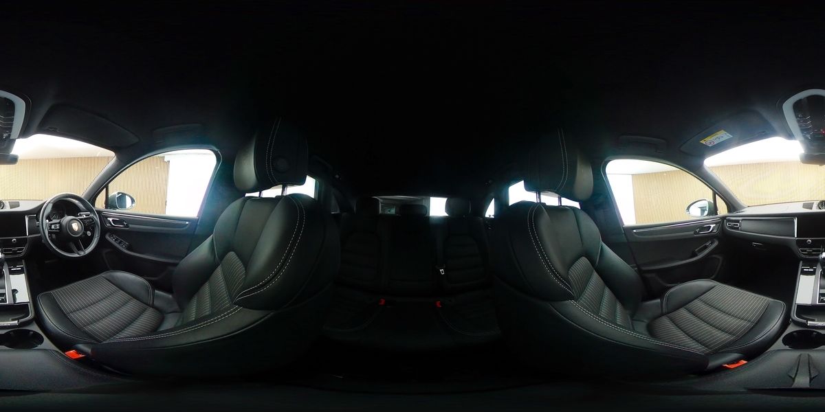 More views of Porsche Macan