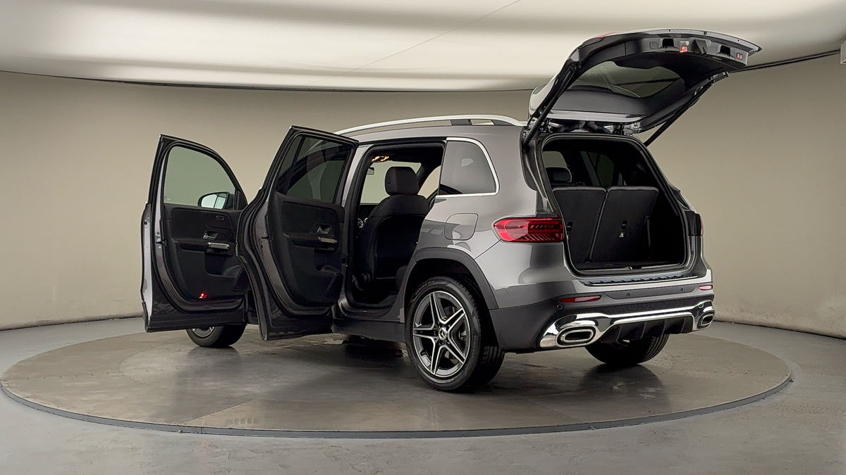 More views of Mercedes-Benz GLB