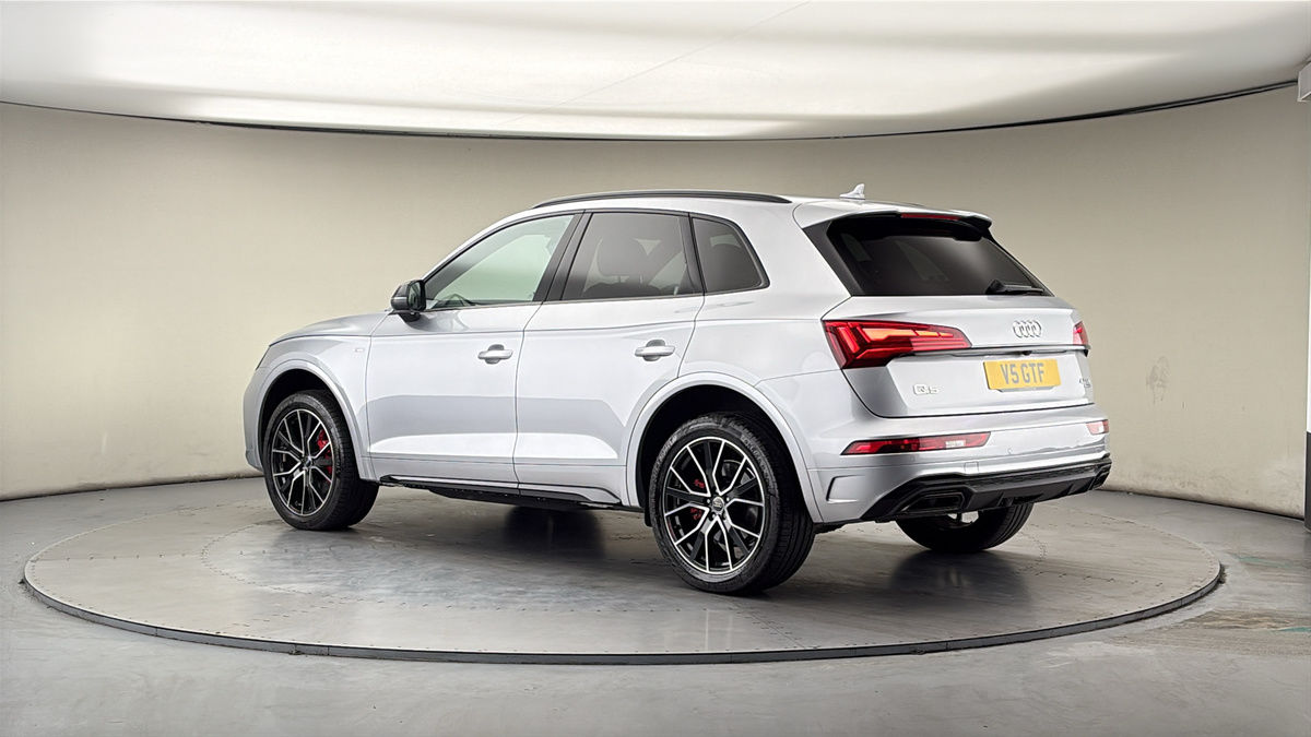 More views of Audi Q5