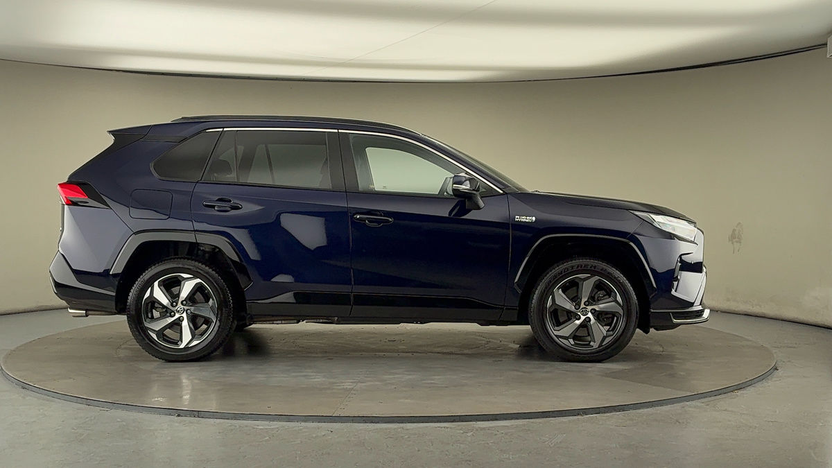 Toyota RAV4 Image 16