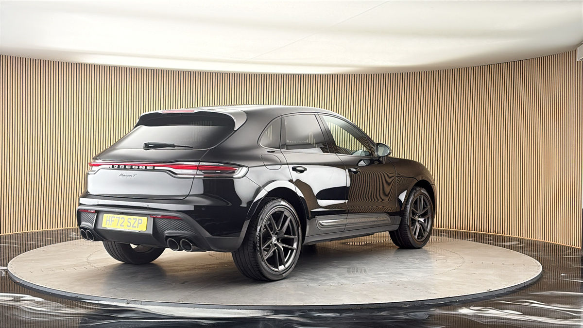 More views of Porsche Macan