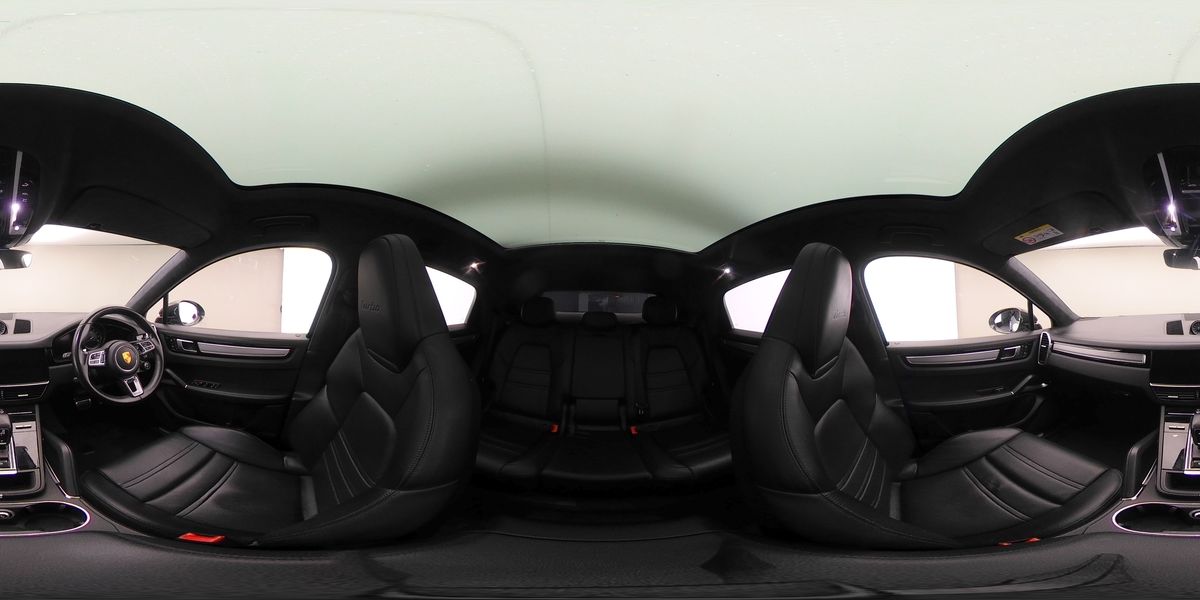 More views of Porsche Cayenne