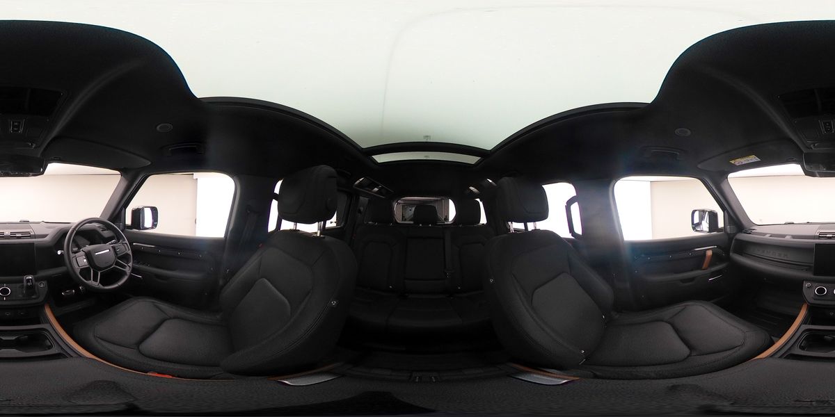 More views of Land Rover Defender 110
