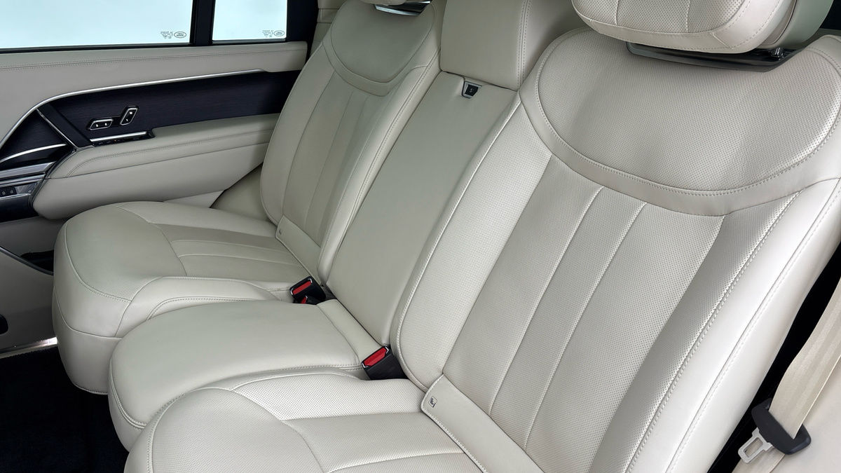 Land Rover Range Rover Image 15