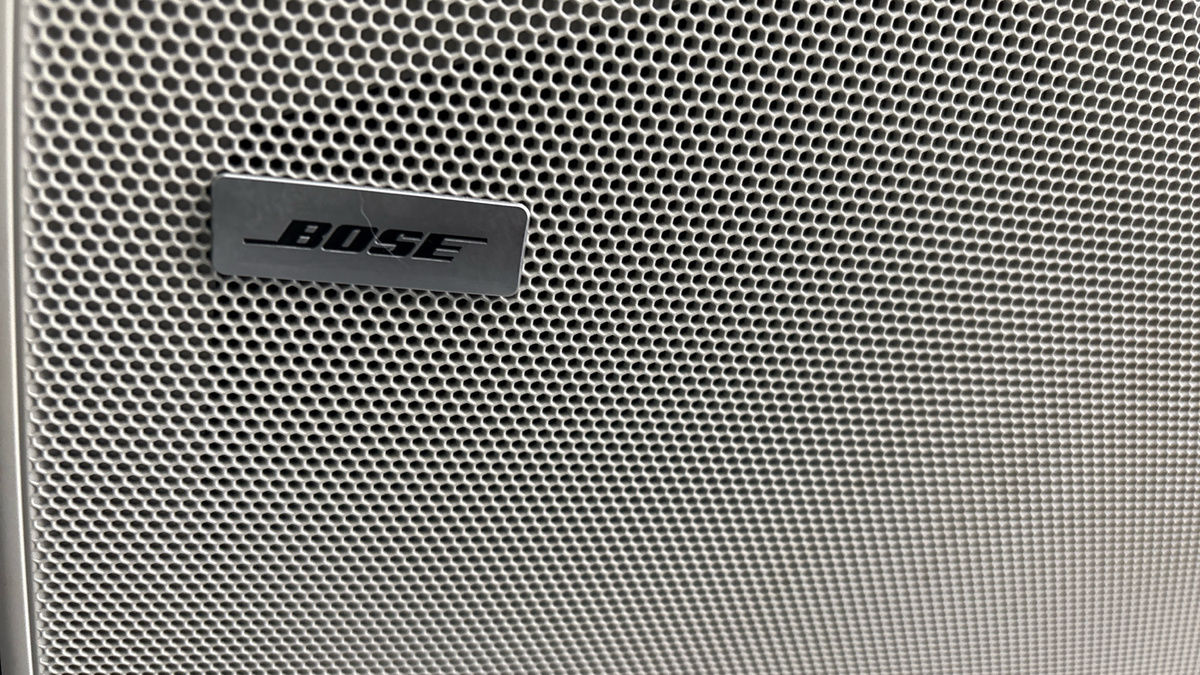 Porsche Cayenne Image 32