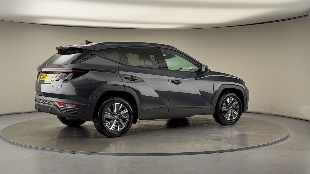 More views of Hyundai TUCSON