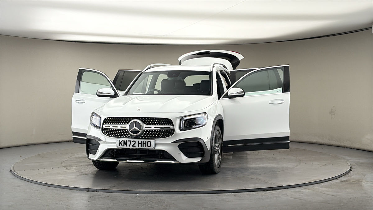 More views of Mercedes-Benz GLB