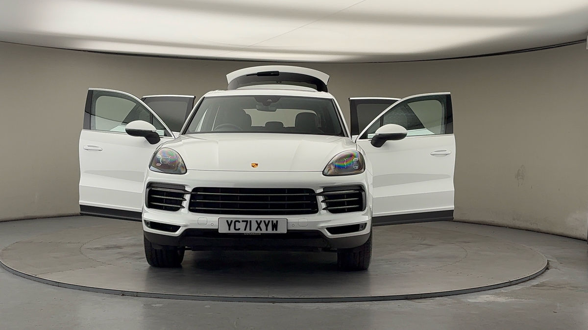 More views of Porsche Cayenne